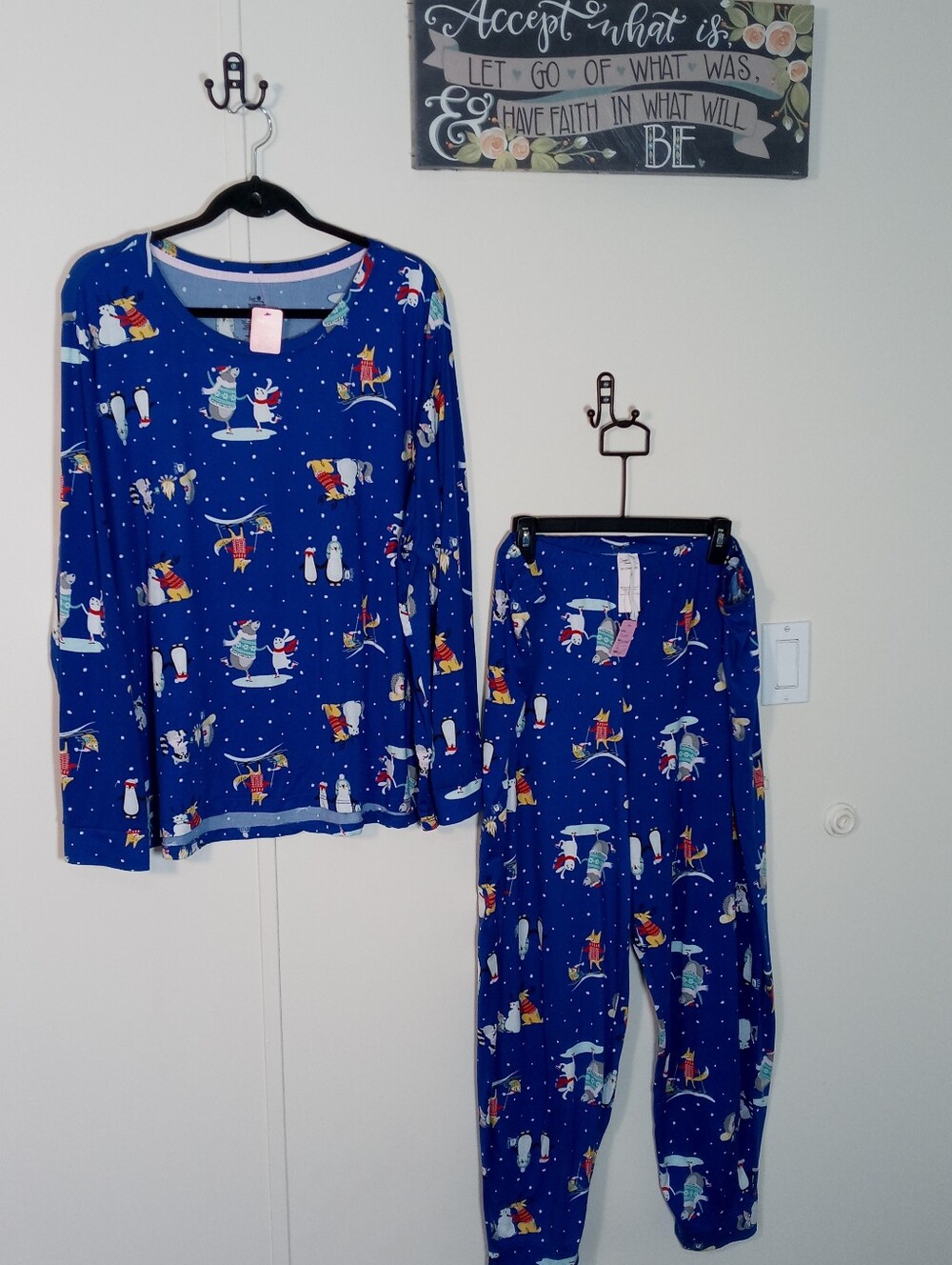 Like New Secret Treasures 3X 22-24 Blue Winter Animals Long Sleeve pajama set